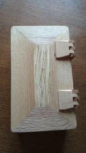 Kutija mala bez ukrasa